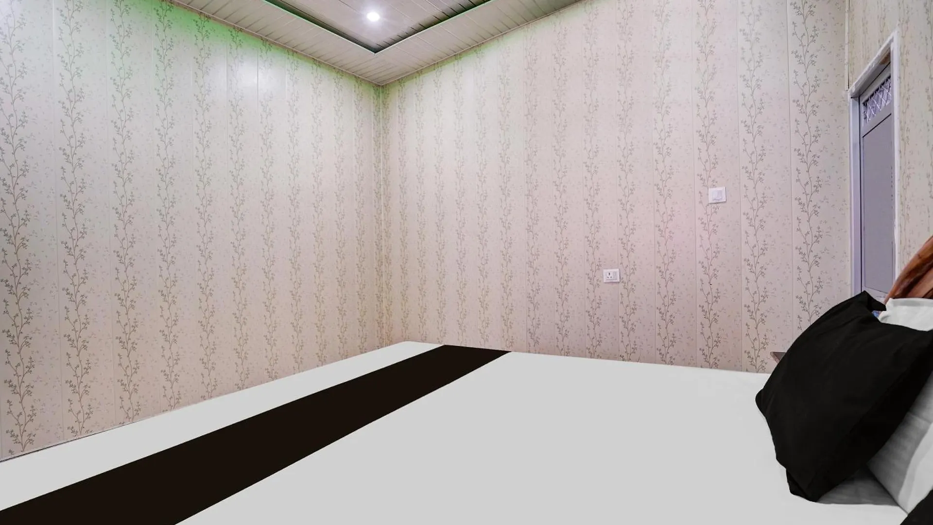 ***  Hotel O Mahakal Βαρανάσι Ινδία